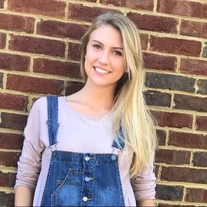 Meet your Posher, Amelia